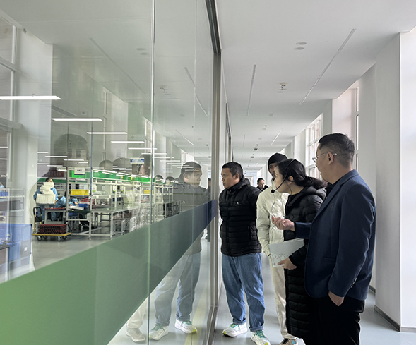 印尼PT. INDO ENERGIELEKTRIK公司到訪千頁(yè)科技參觀考察